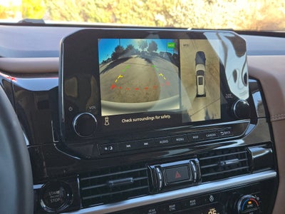 2025 Nissan Pathfinder Platinum