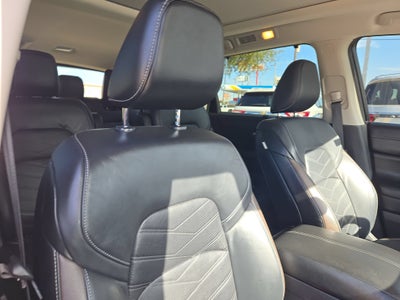 2022 Nissan Pathfinder Platinum