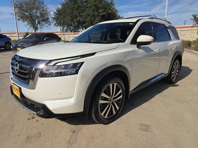 2022 Nissan Pathfinder Platinum