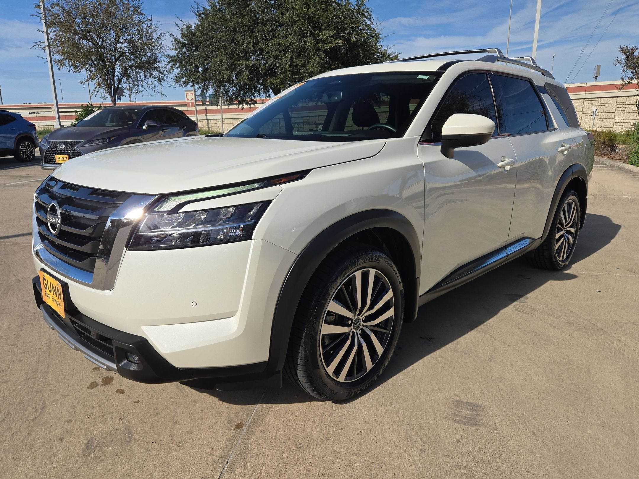 2022 Nissan Pathfinder Platinum