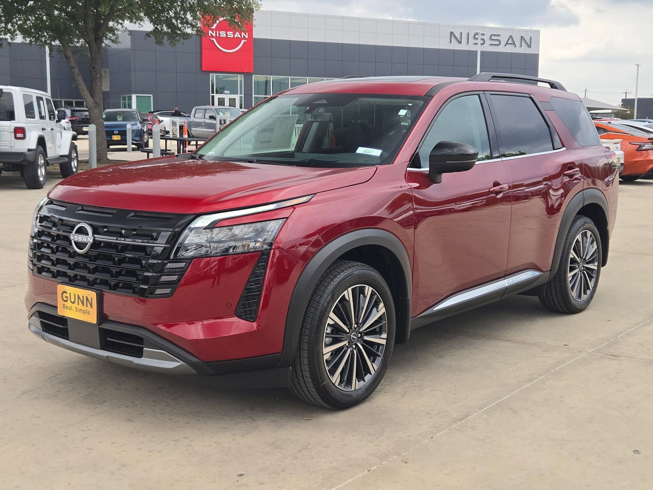 2026 Nissan Pathfinder Platinum