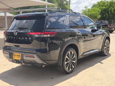 2026 Nissan Pathfinder Platinum