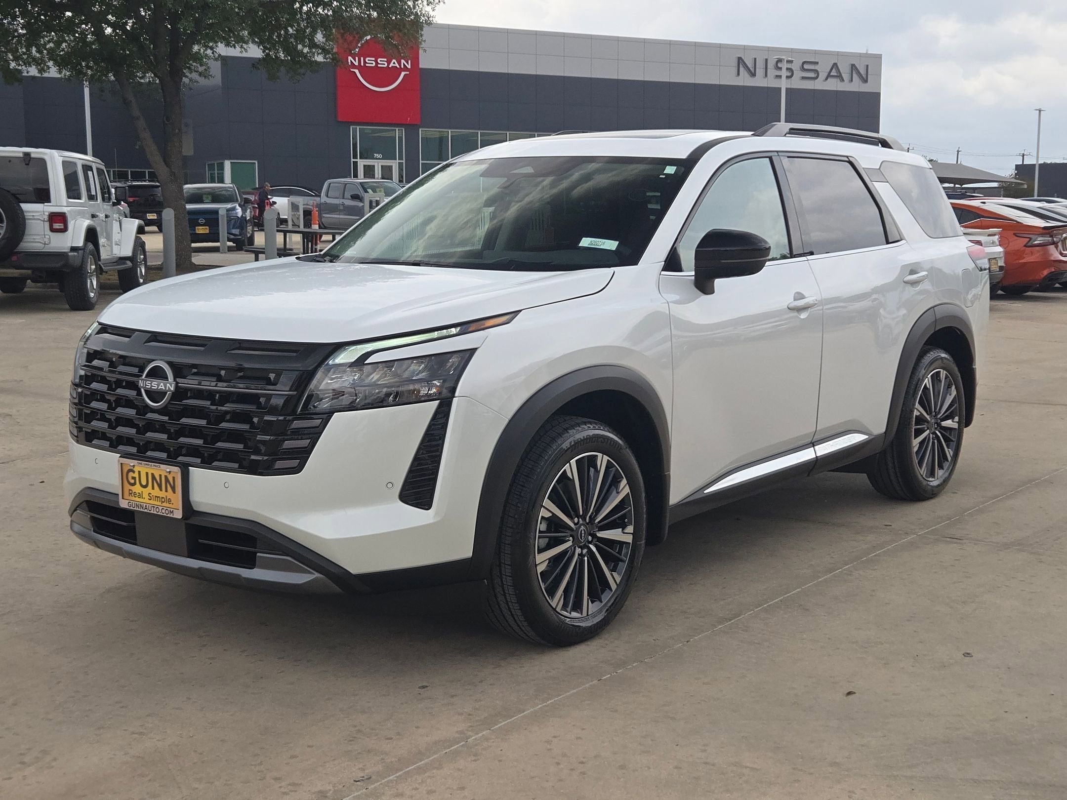 2026 Nissan Pathfinder Platinum