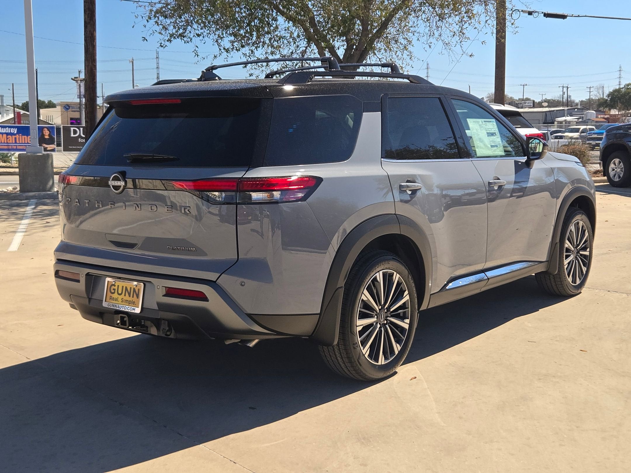 2026 Nissan Pathfinder Platinum