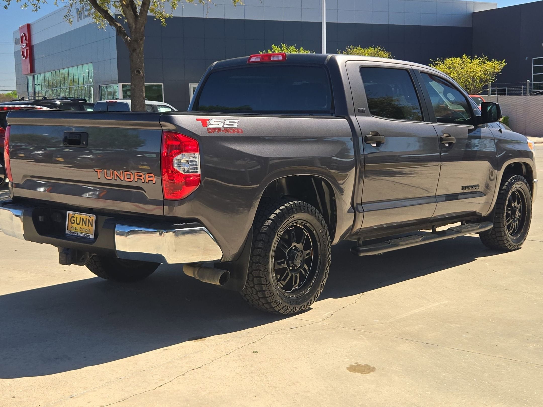 2017 Toyota Tundra 2WD SR5