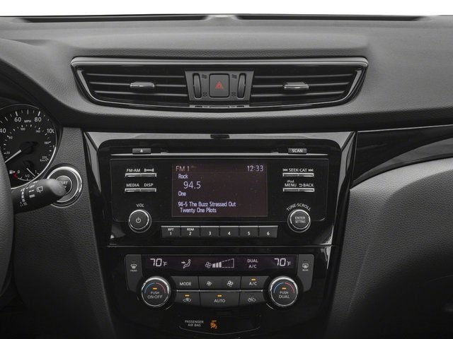 2017 Nissan Rogue Sport SV