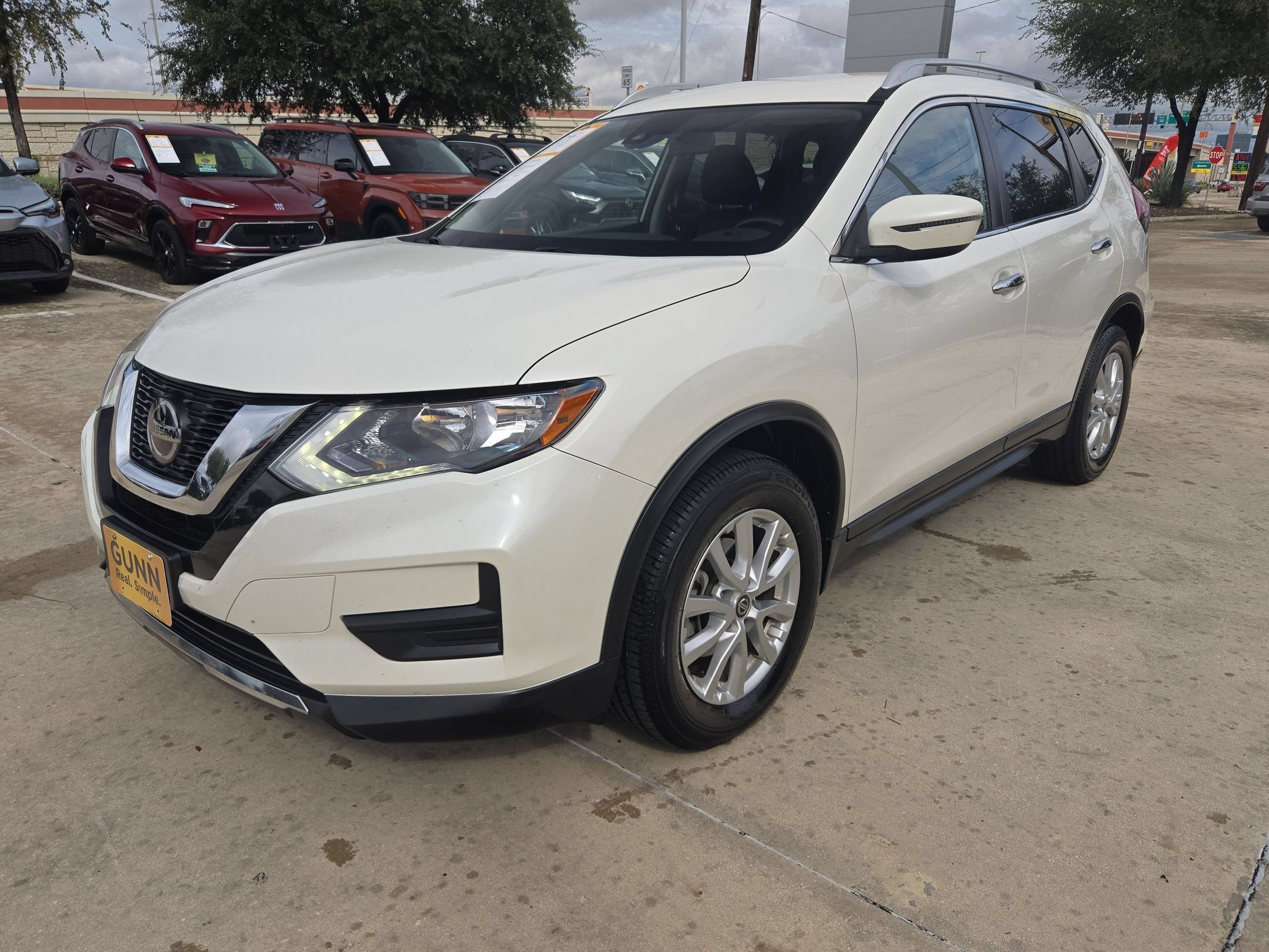 2020 Nissan Rogue SV