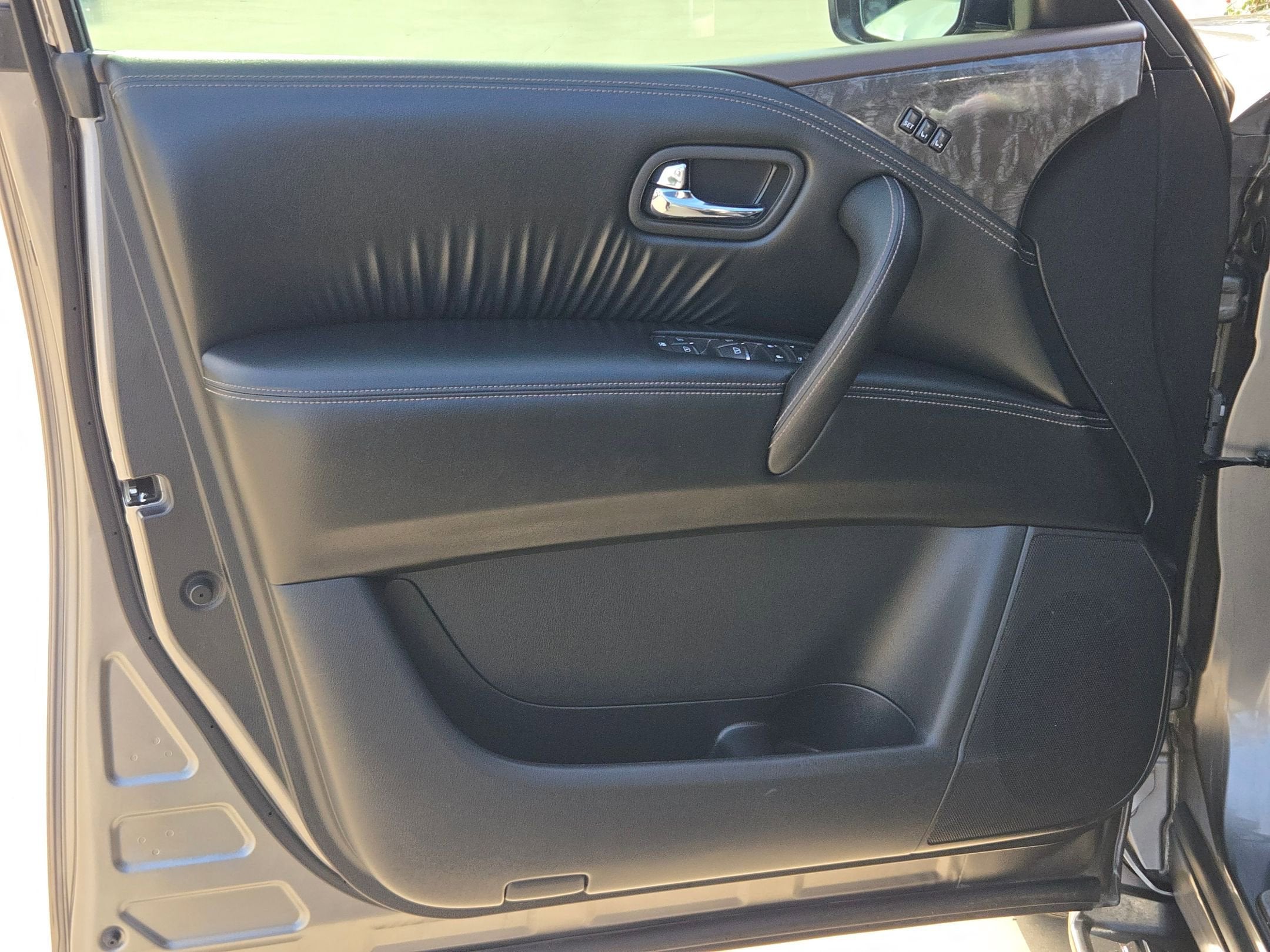 2021 Nissan Armada Platinum