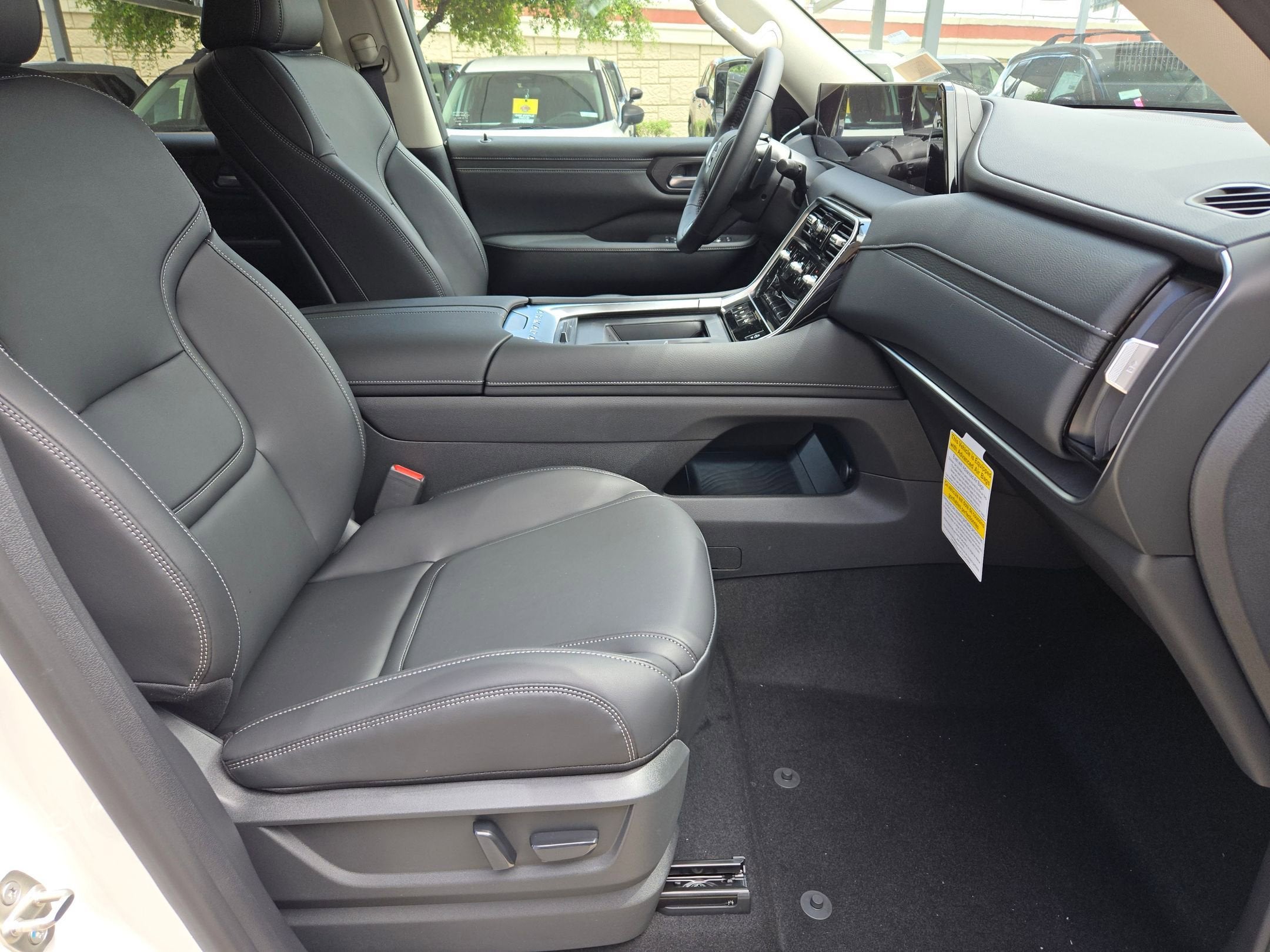 2026 Nissan Armada SV