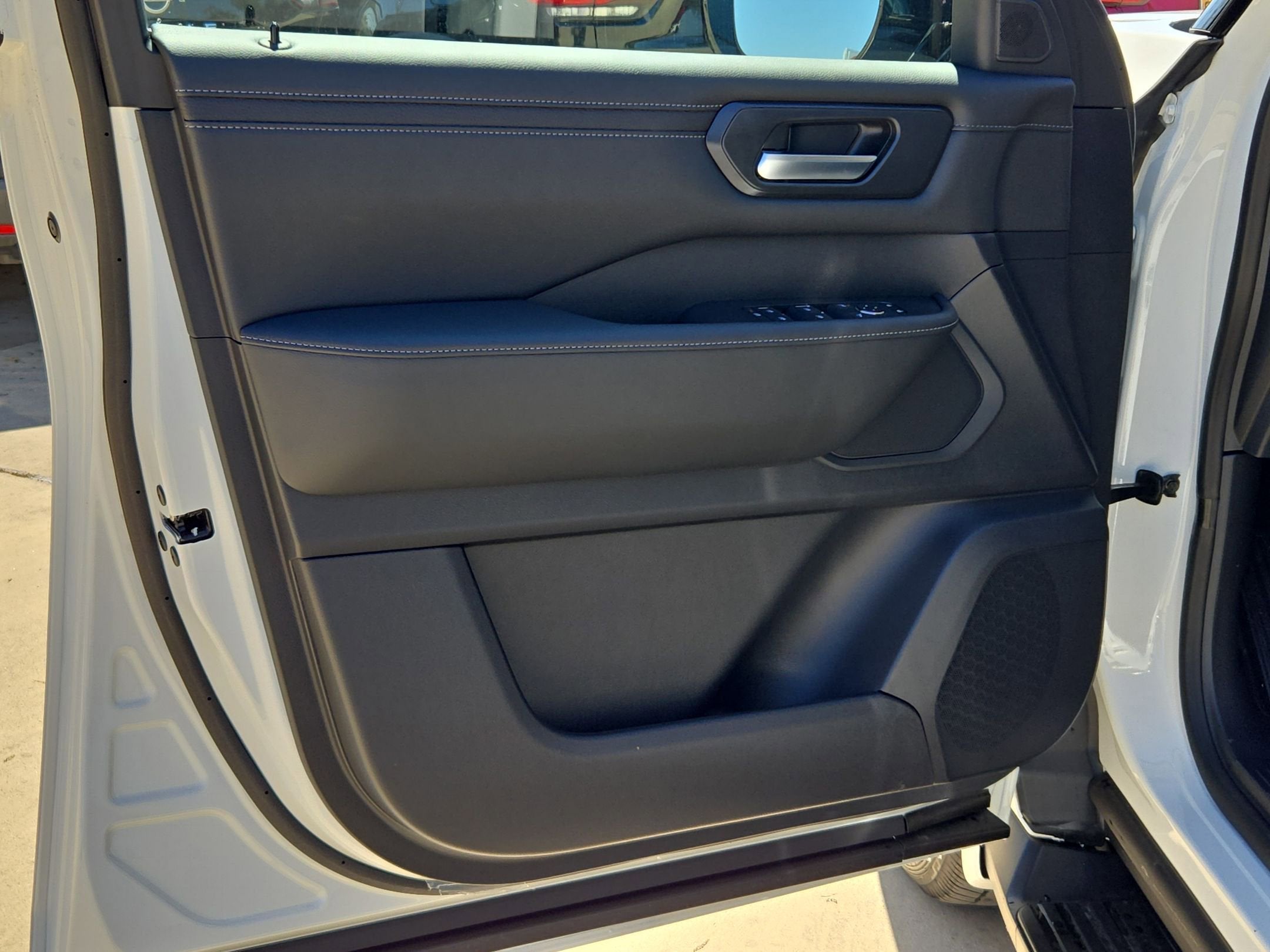 2026 Nissan Armada SV