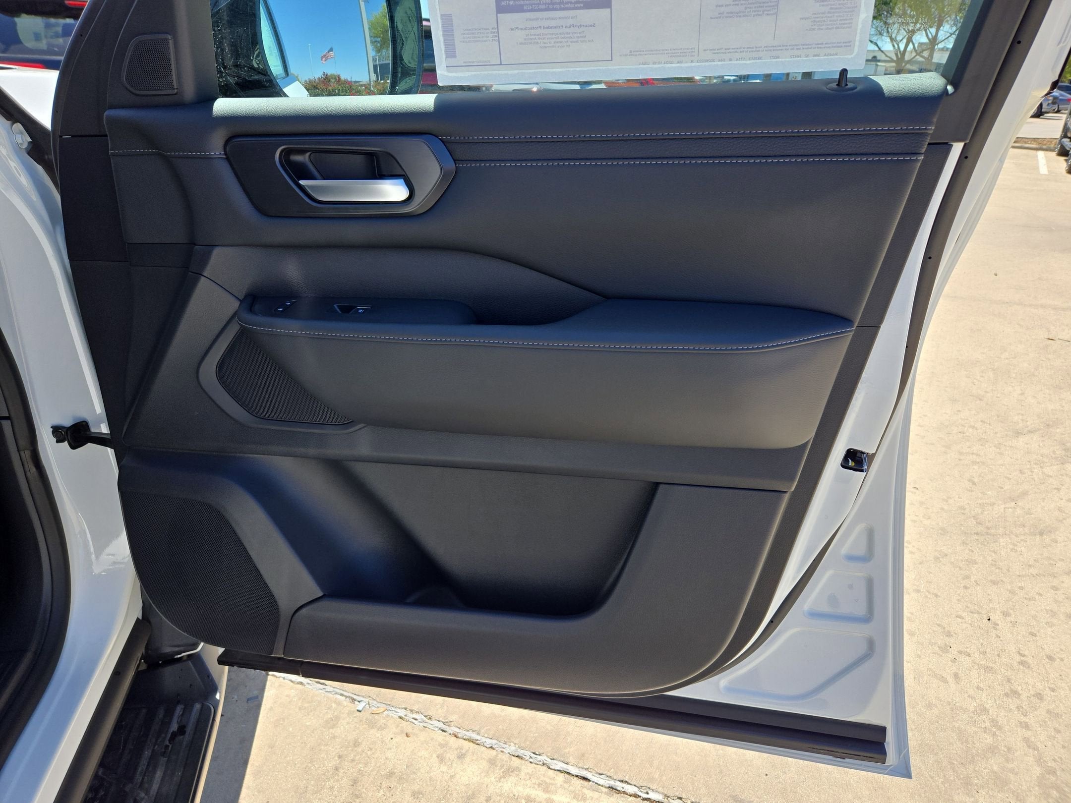 2026 Nissan Armada SV