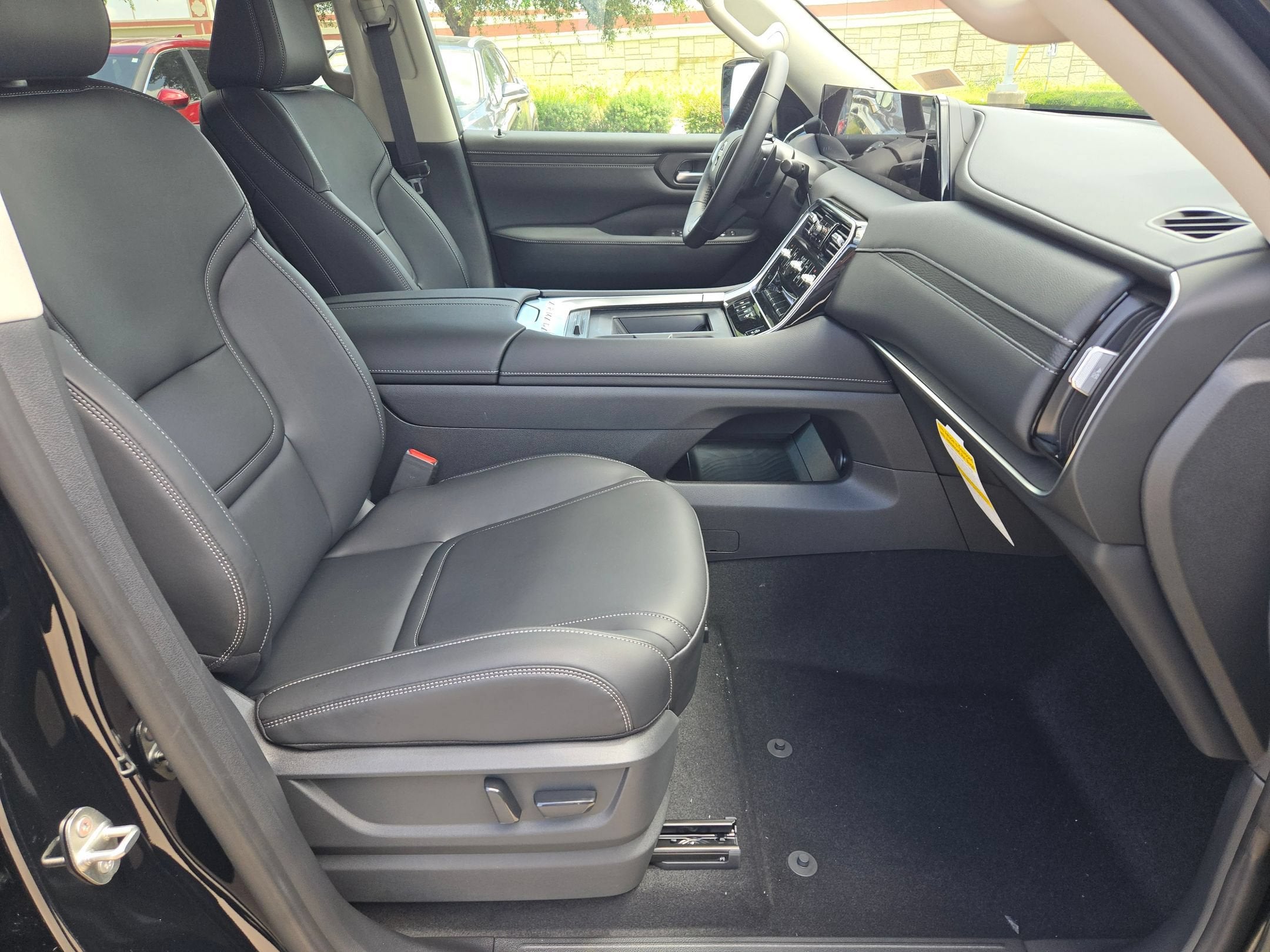 2026 Nissan Armada SV