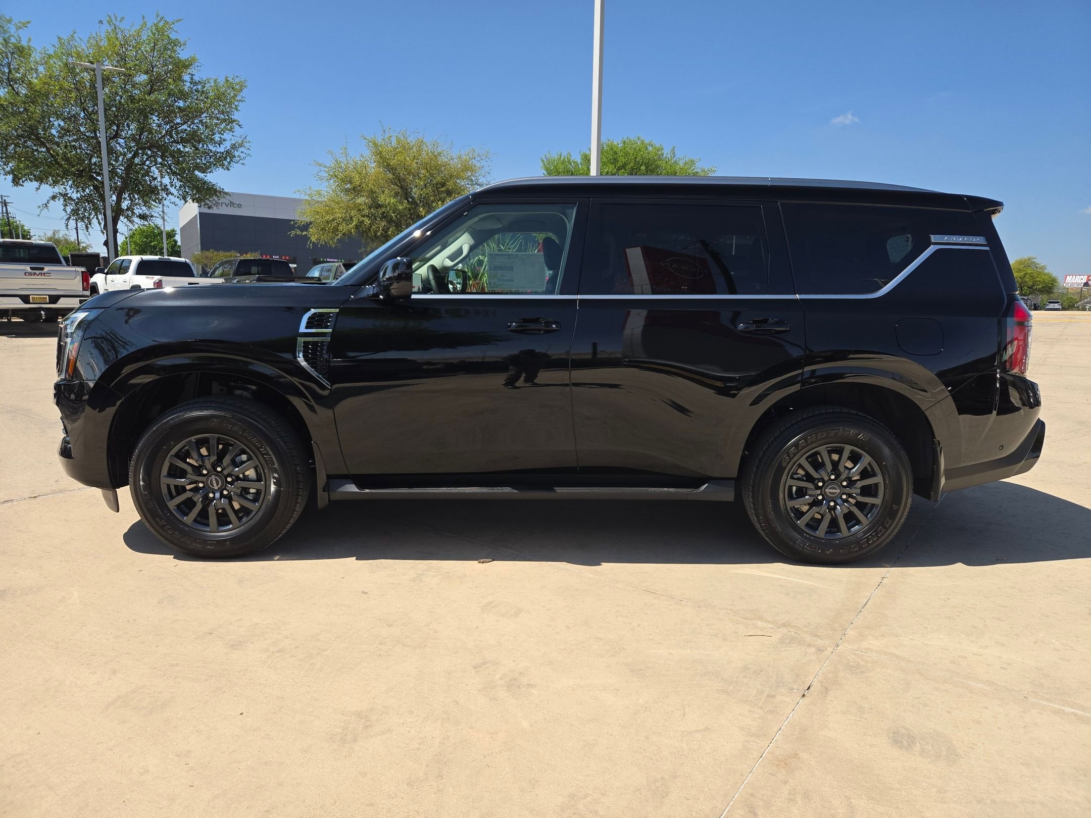 2026 Nissan Armada SV