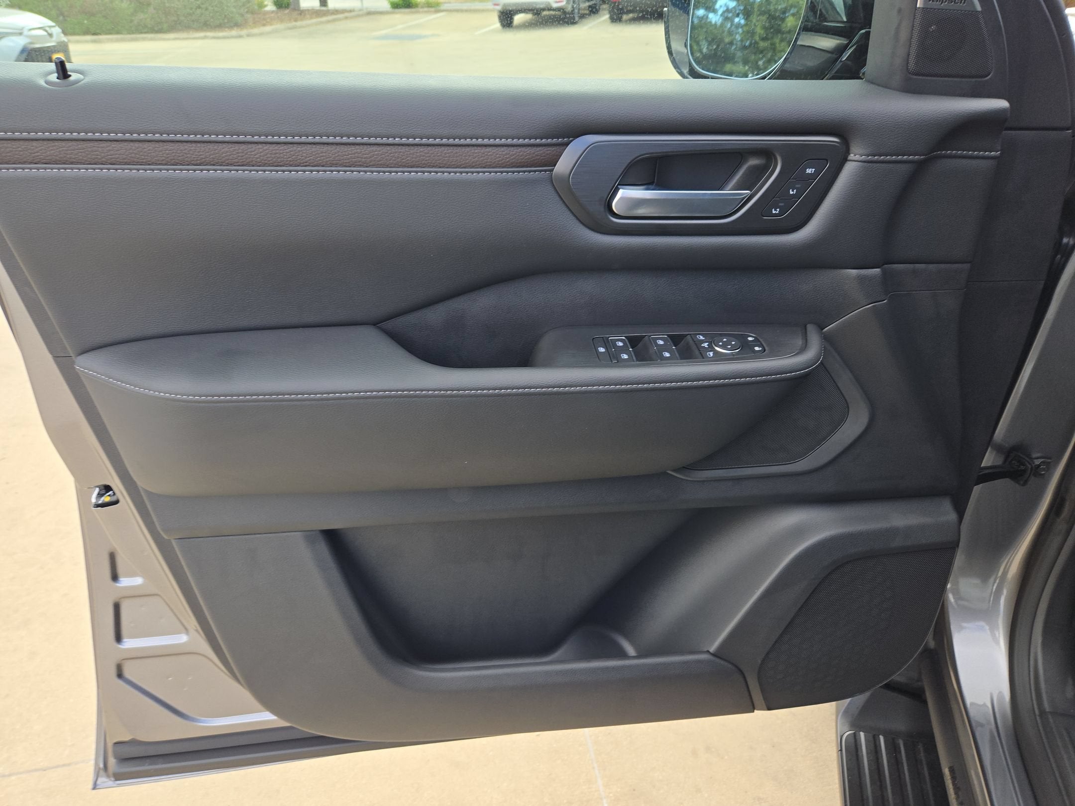 2027 Nissan Armada SL