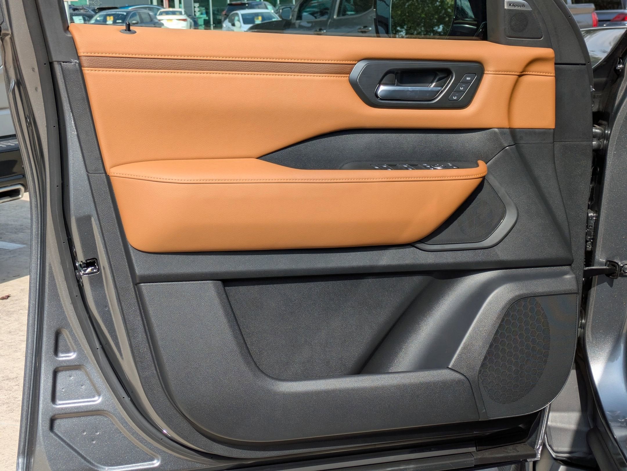 2025 Nissan Armada SL