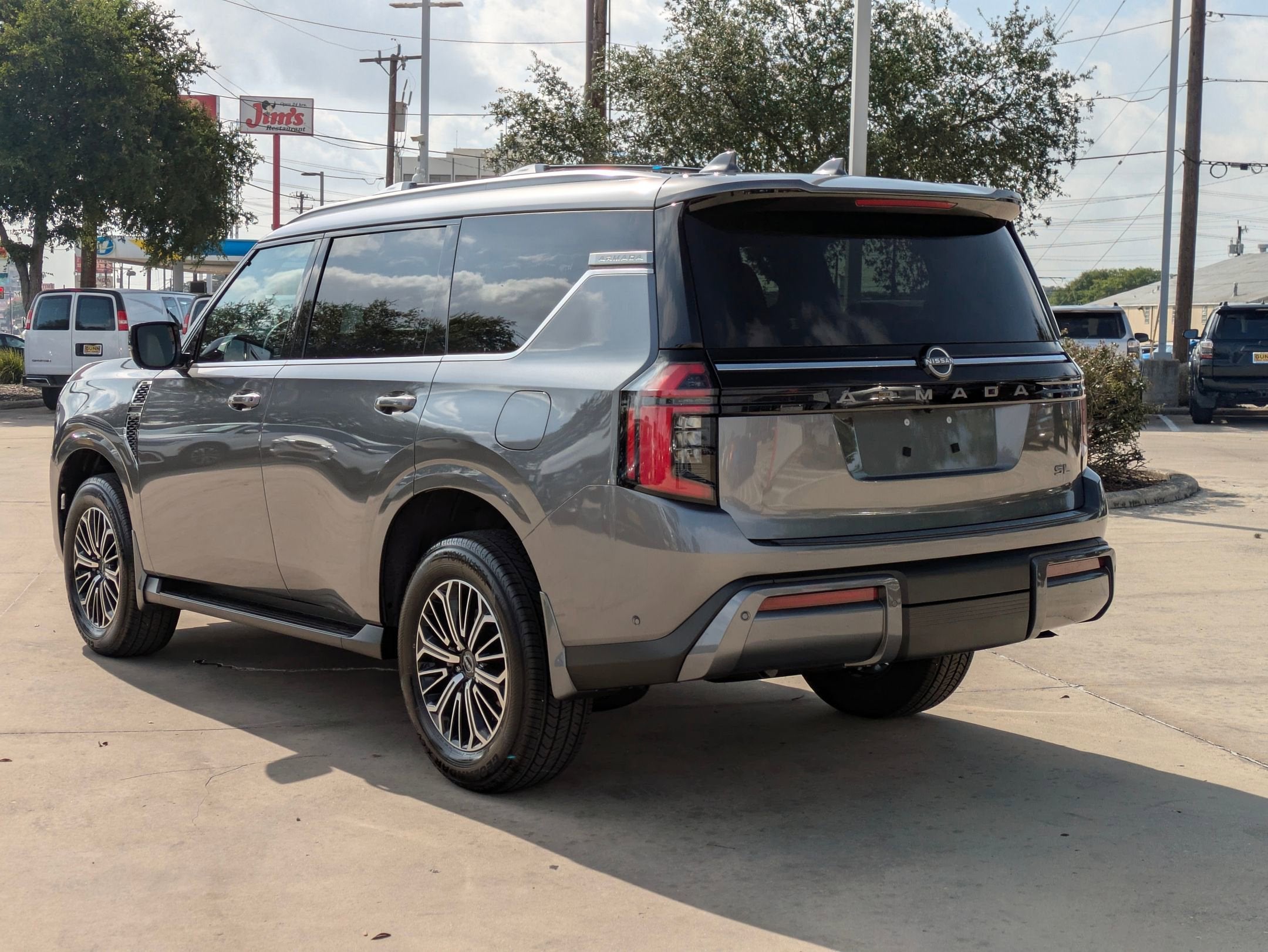 2025 Nissan Armada SL