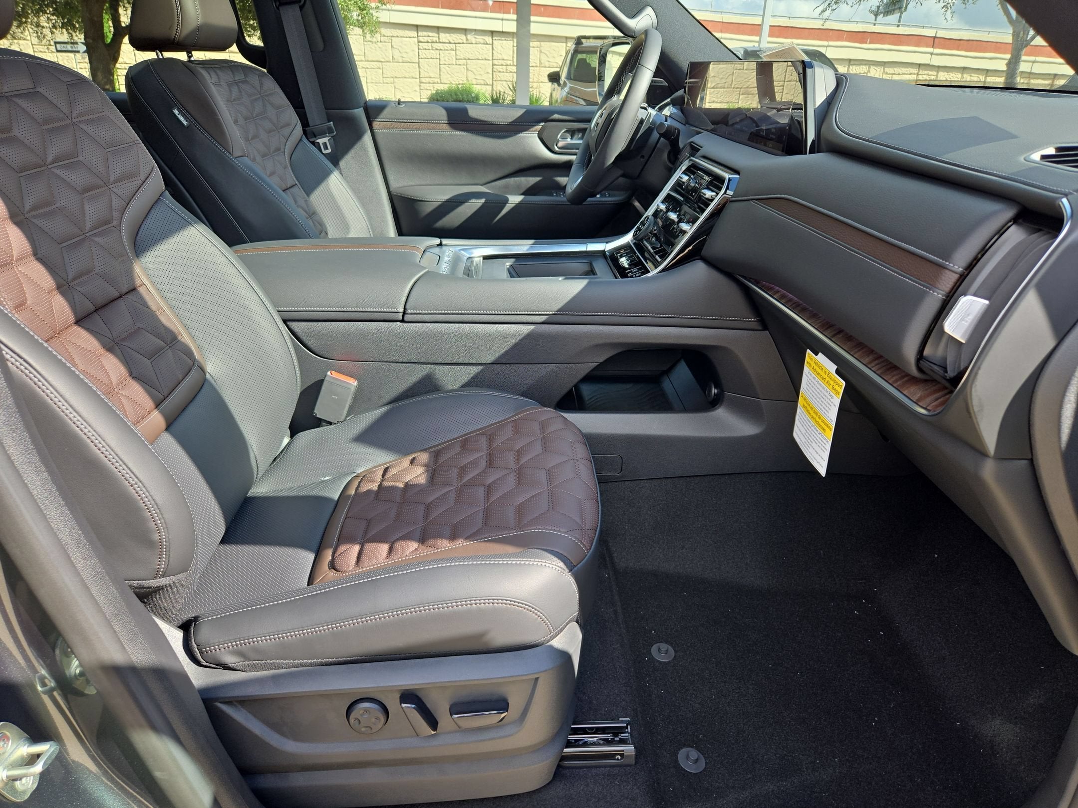 2027 Nissan Armada Platinum Reserve