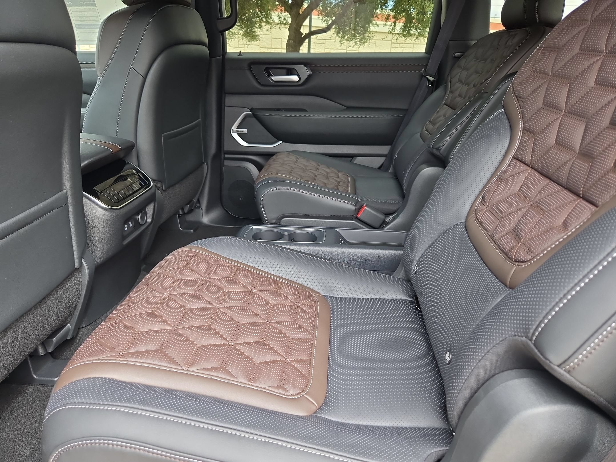 2027 Nissan Armada Platinum