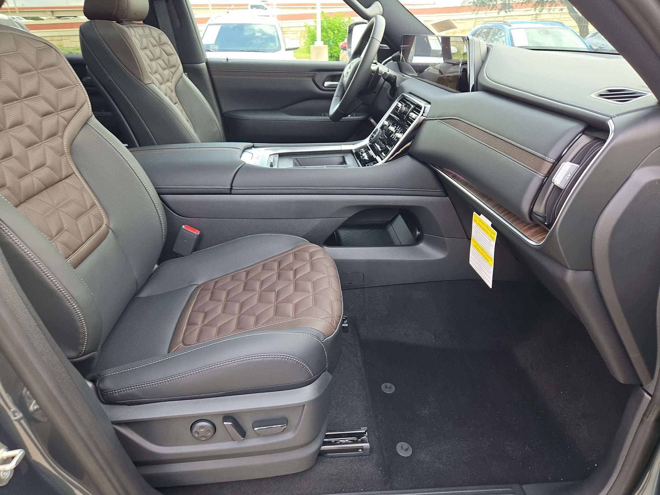 2027 Nissan Armada Platinum