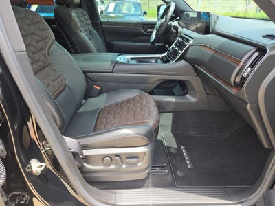 2025 Nissan Armada Platinum