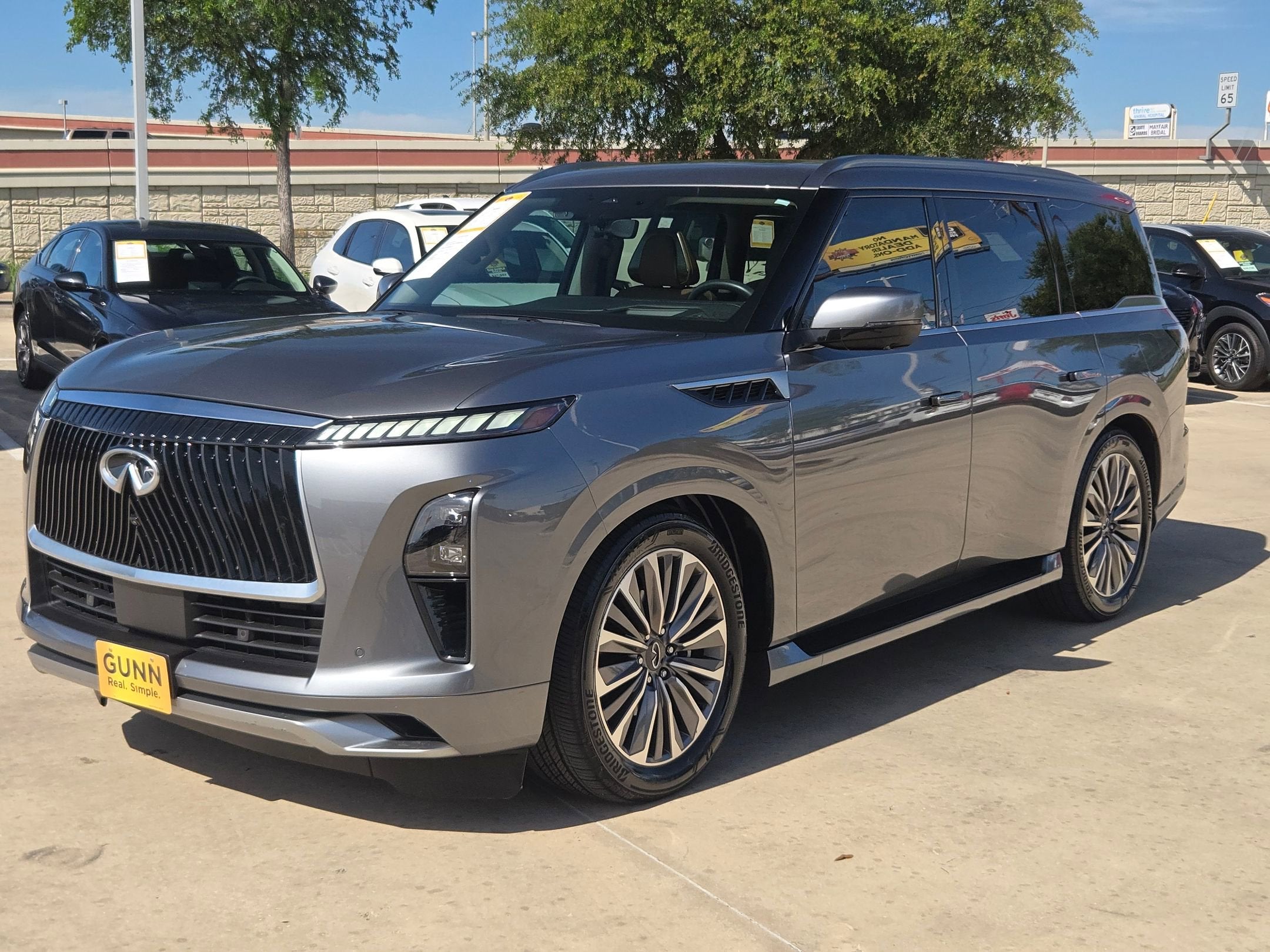 2025 INFINITI QX80 SENSORY