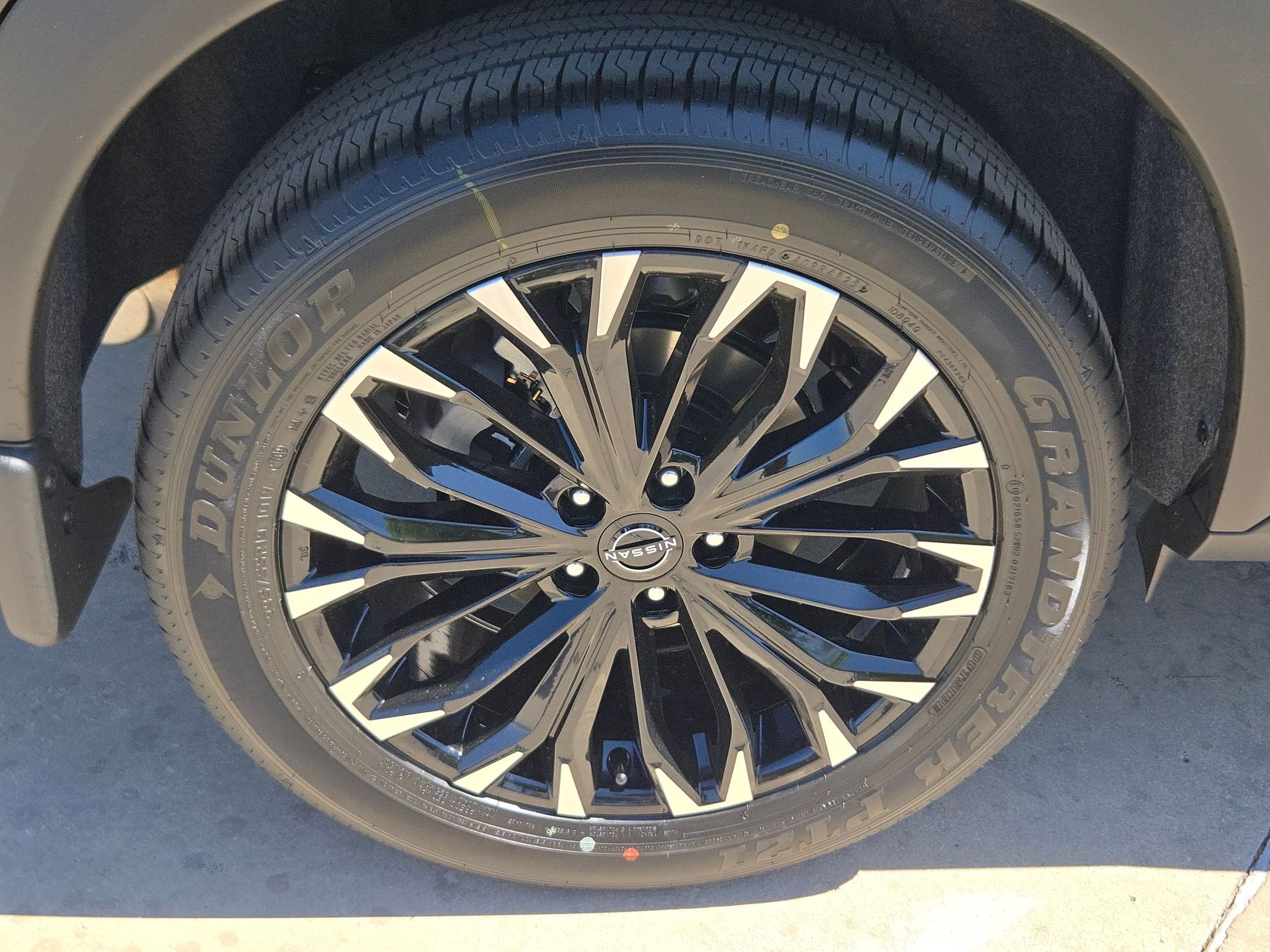 2026 Nissan Rogue Dark Armor™