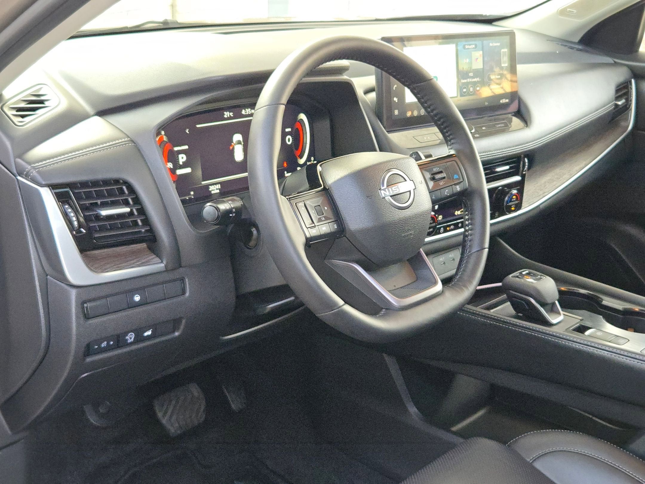 2025 Nissan Rogue Platinum