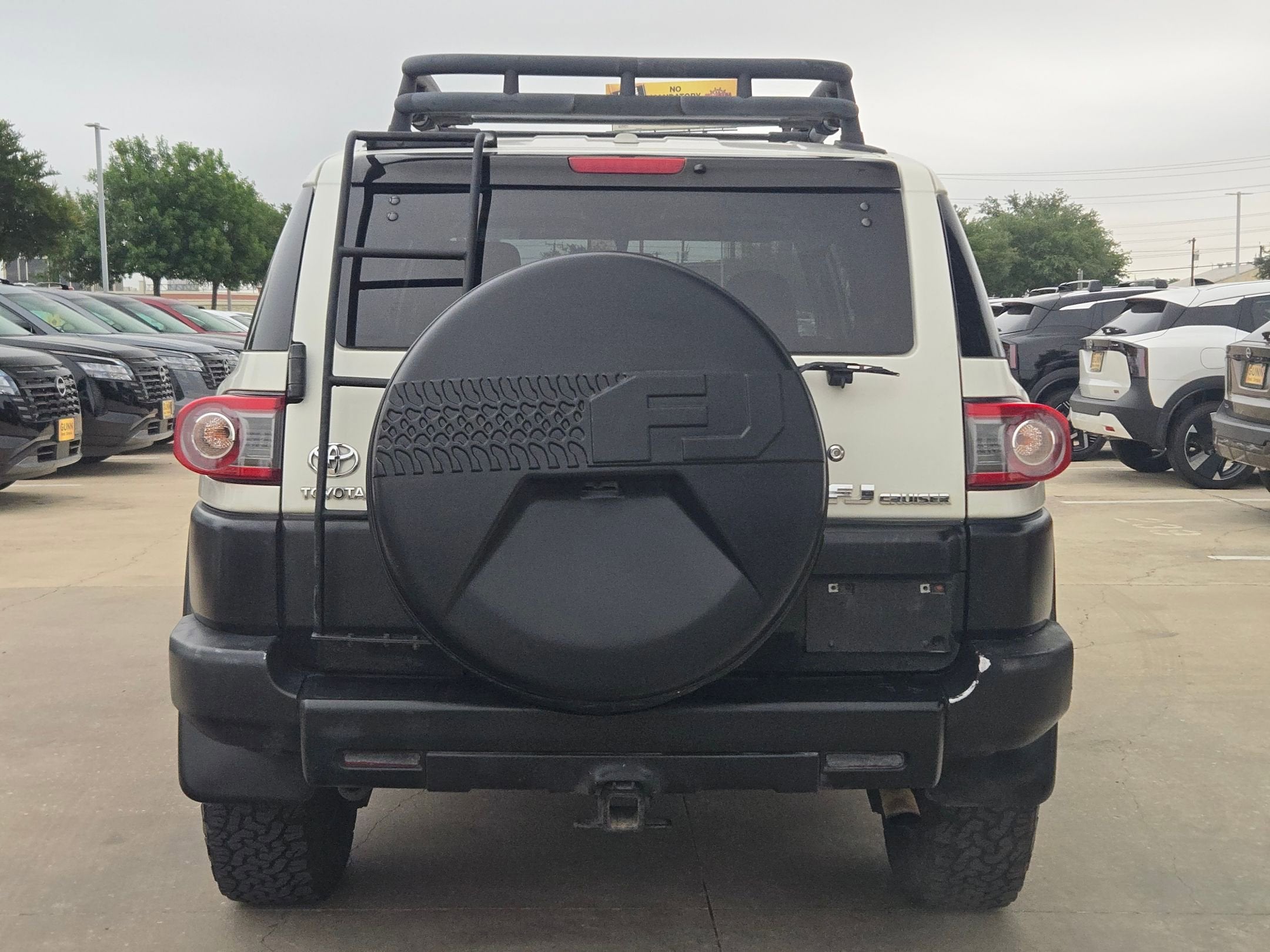 2014 Toyota FJ Cruiser BASE