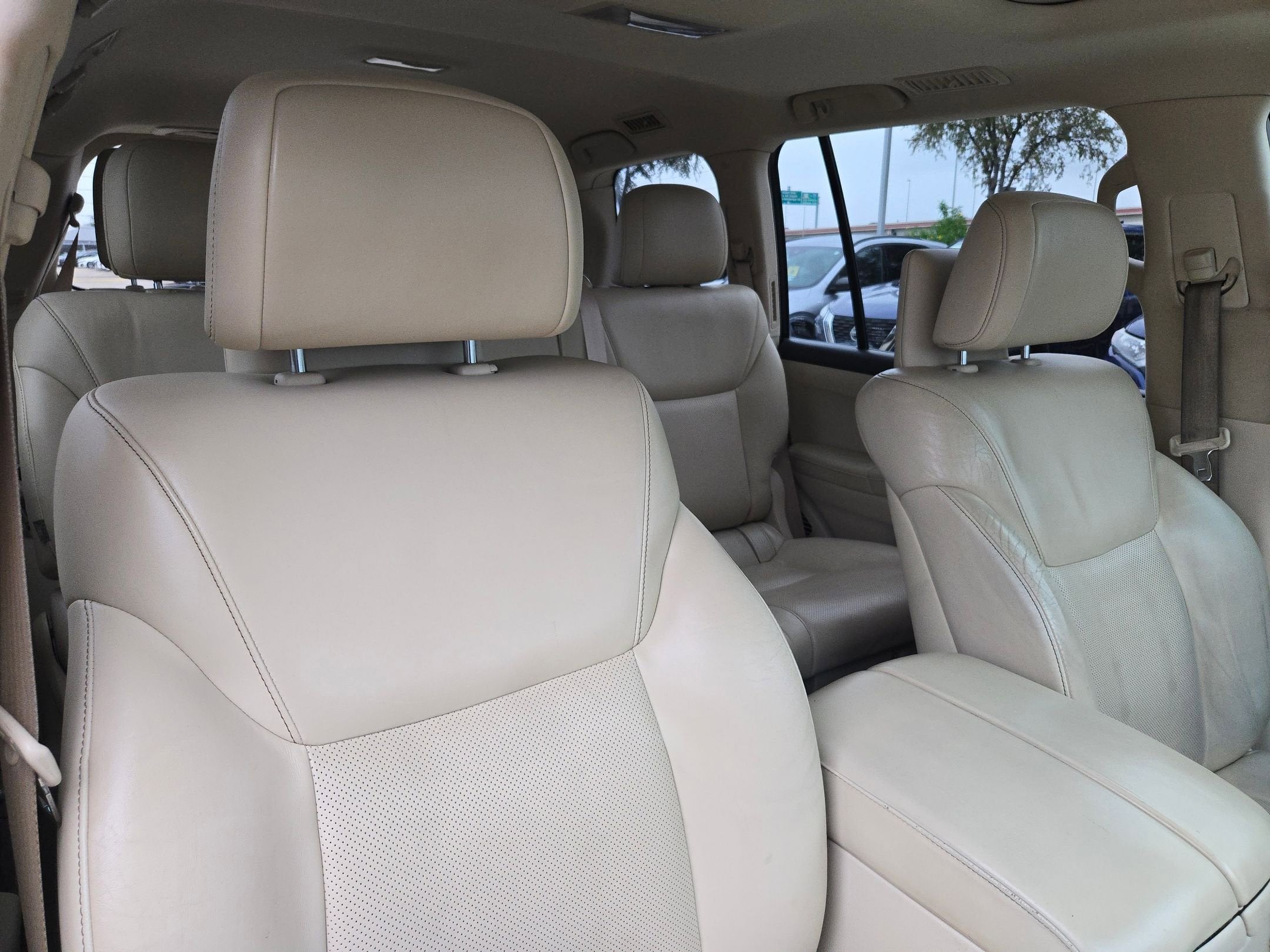 2014 Lexus LX 570 4WD 4dr