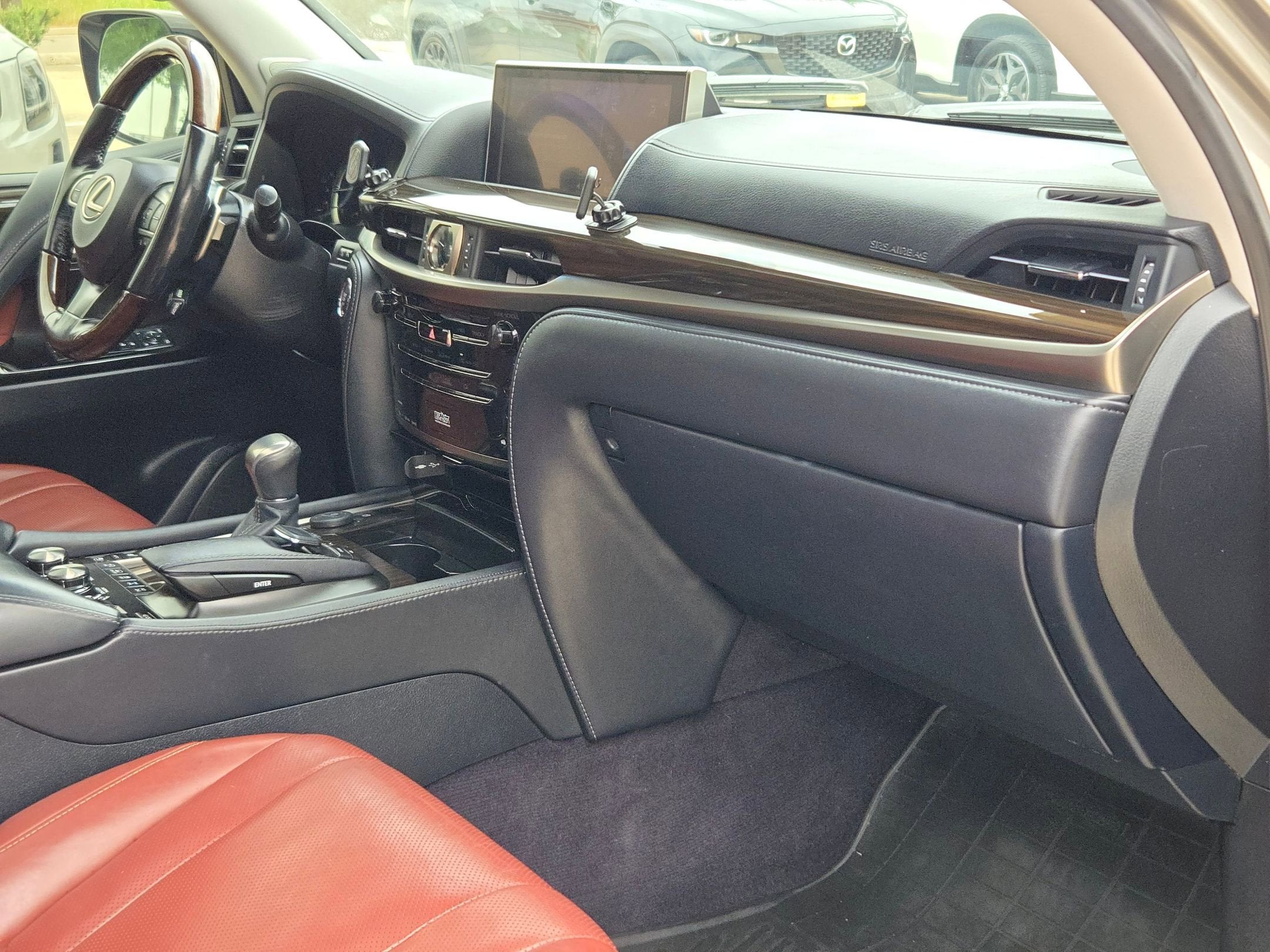 2016 Lexus LX 570 4WD 4dr