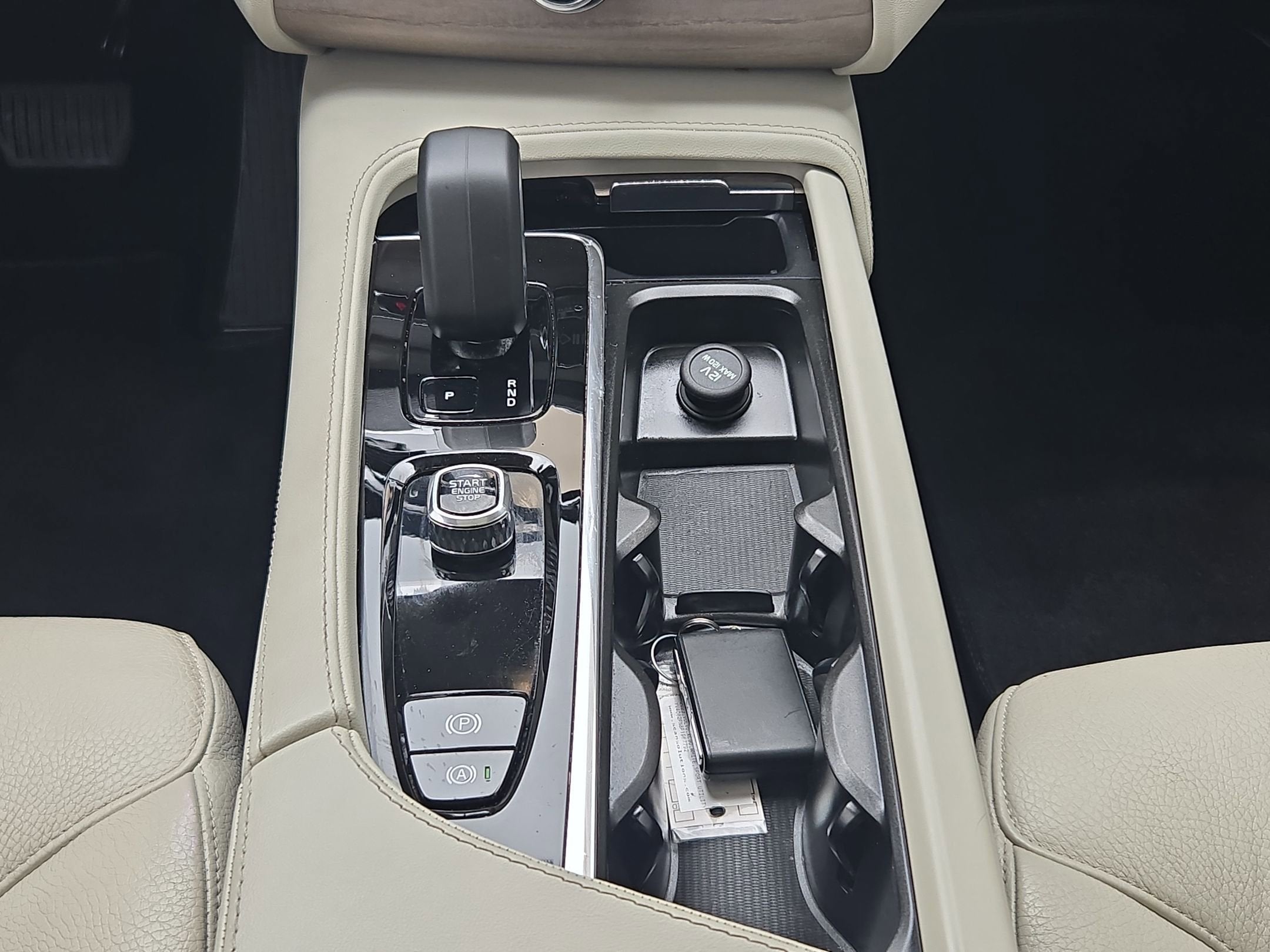 2023 Volvo XC90 Plus