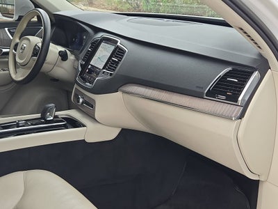 2023 Volvo XC90 Plus