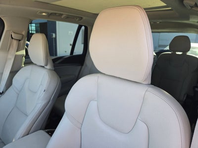 2023 Volvo XC90 Plus