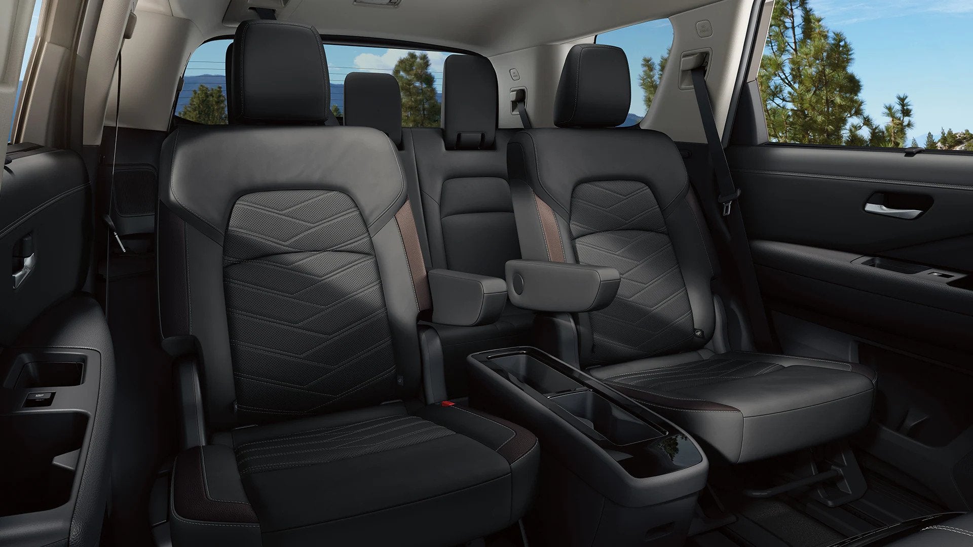 captains chairs and seating in the nissan pathfinder